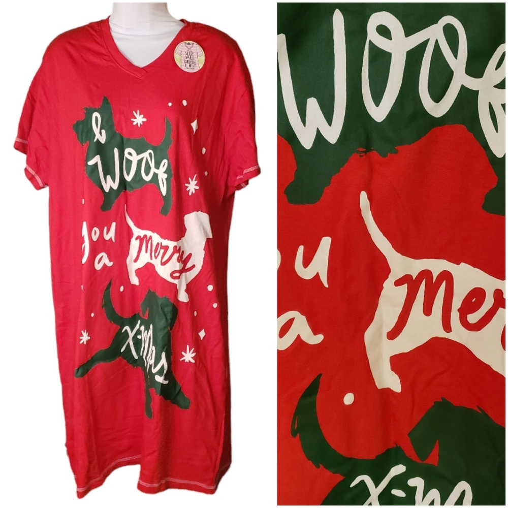 NWT LITTLE BLUE HOUSE dog Christmas sleep shirt